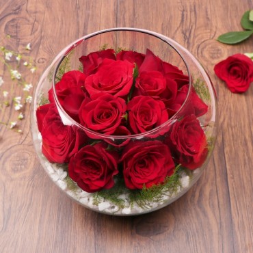 12 Red Roses Glass Vase Arrangement